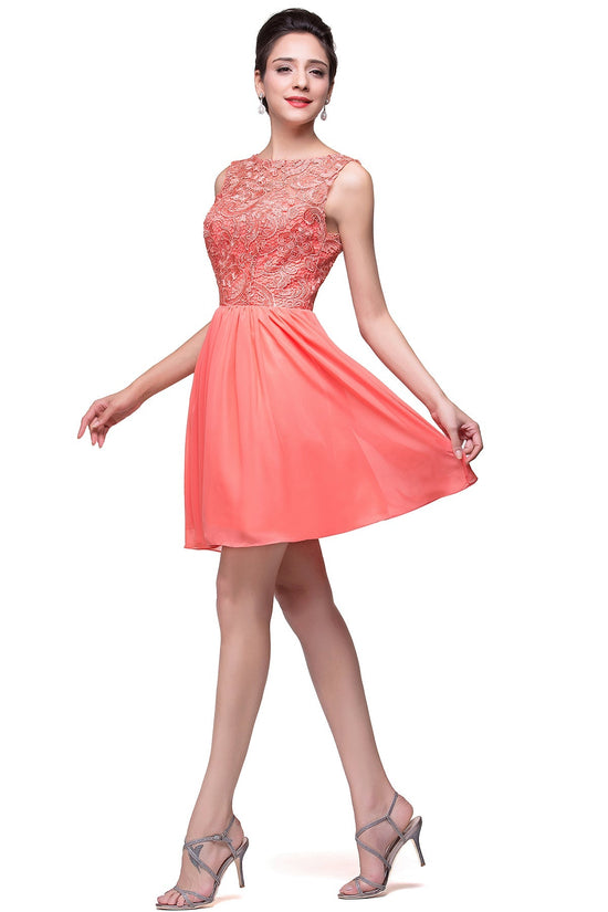 Fabulous Scoop Sleeveless Lace Short Homecoming Dresses