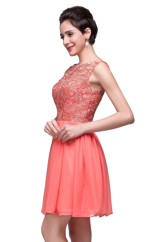 Fabulous Scoop Sleeveless Lace Short Homecoming Dresses