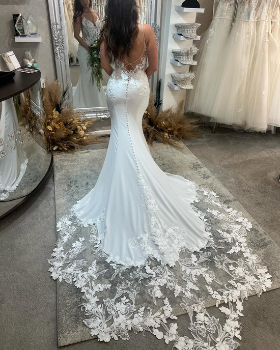 Charming Mermaid Sleeveless Sequined Lace Wedding Dresses With Spaghetti Straps