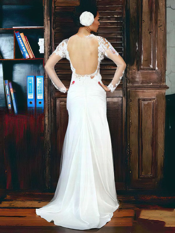 Stunning Trumpet/Mermaid V-neck Tulle Wedding Dress With Appliques Lace