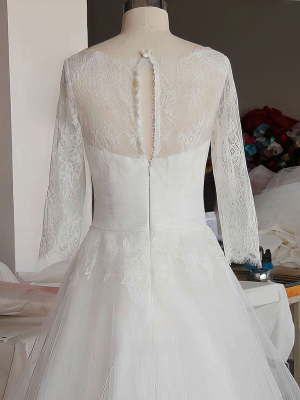 Lace Appliques Ball Gown Wedding Dresses With Illusion Tulle Sweep Train