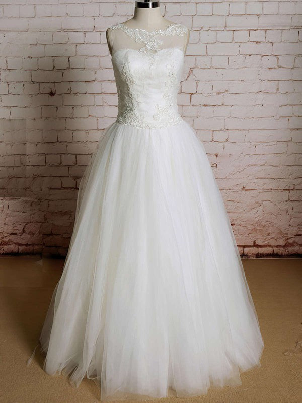 Elegant Ball Gown Wedding Dress with Illusion Tulle and Appliques Lace