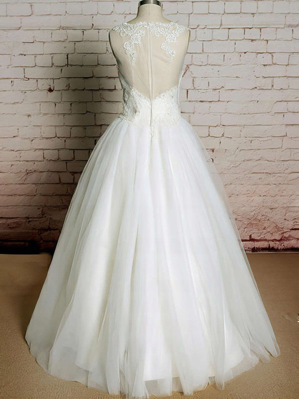 Elegant Ball Gown Wedding Dress with Illusion Tulle and Appliques Lace