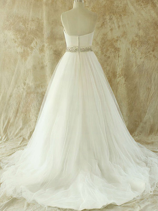 Beading Sweetheart Tulle Ball Gown Wedding Dress with Court Train