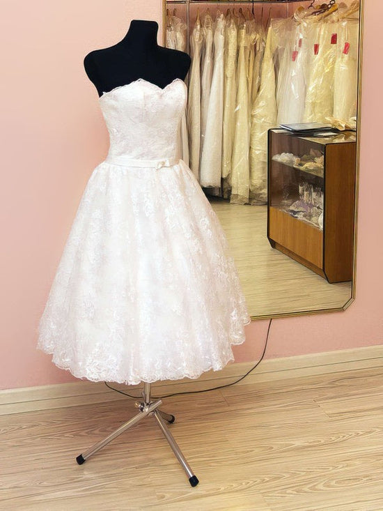 Lace Tea-length Wedding Dress with Sweetheart Neckline and Sashes/Ribbons