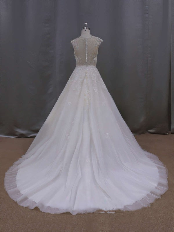 Elegant Ball Gown Illusion Tulle Court Train Wedding Dress With Appliques Lace