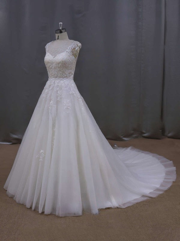 Elegant Ball Gown Illusion Tulle Court Train Wedding Dress With Appliques Lace