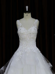 V-neck Ball Gown Tulle Wedding Dress With Beading and Court Train