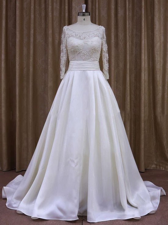 Glamorous Ball Gown Illusion Taffeta Court Train Wedding Dress With Appliques and Lace