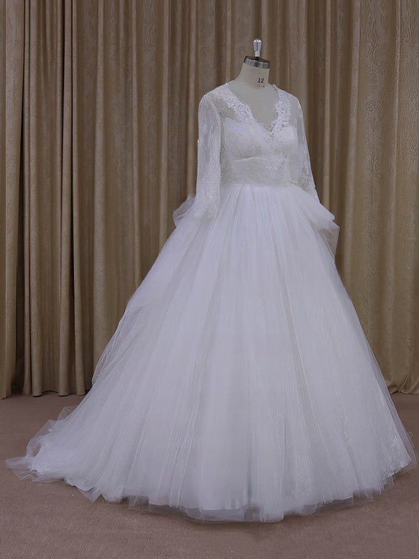 V-neck Tulle Ball Gown Wedding Dress With Appliques Lace and Sweep Train