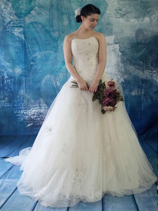 Beaded Sweetheart Tulle Ball Gown Court Train Wedding Dress