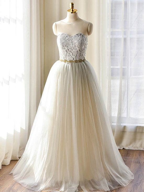 Beautiful Ball Gown Sweetheart Tulle Floor-length Wedding Dresses With Appliques Lace