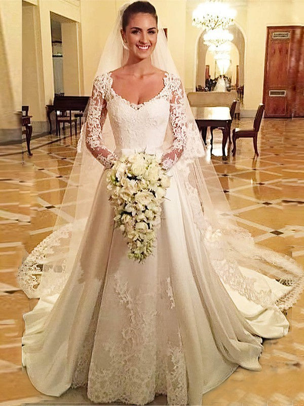 V-neck Satin Court Train Wedding Dresses With Appliques Lace for Ball Gowns