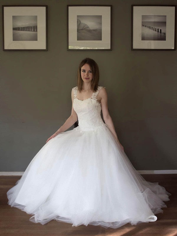 Tulle Sweetheart Ball Gown Wedding Dresses With Appliques Lace