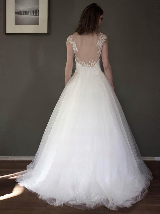 Tulle Sweetheart Ball Gown Wedding Dresses With Appliques Lace