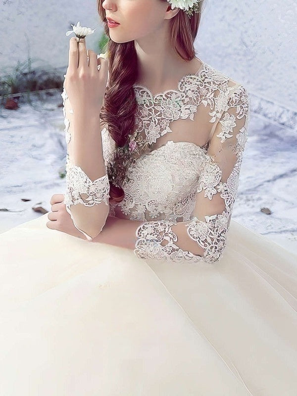 Illusion Tulle Floor-length Wedding Dress with Appliques Lace