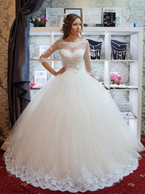 Illusion Tulle Floor-length Wedding Dress with Appliques Lace