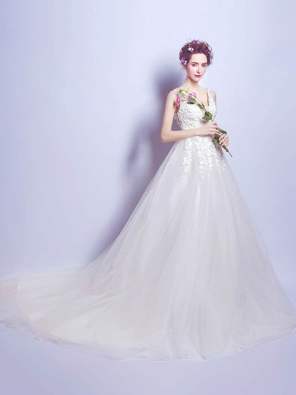 V-neck Tulle Chapel Train Wedding Dress with Appliques Lace