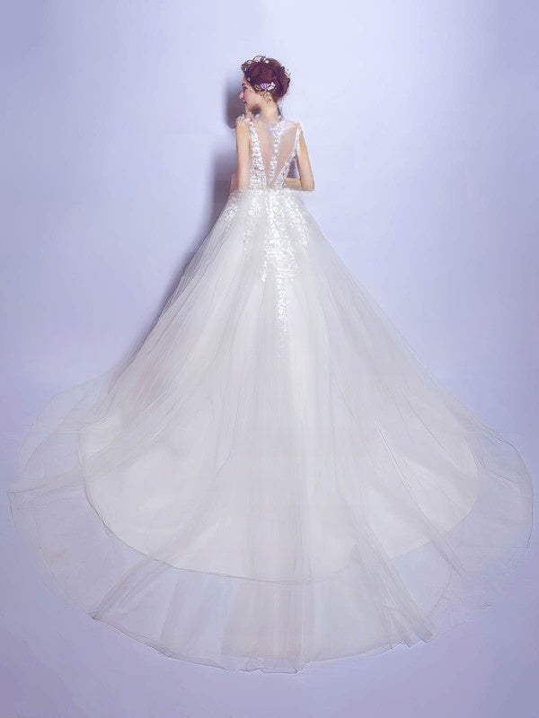 V-neck Tulle Chapel Train Wedding Dress with Appliques Lace