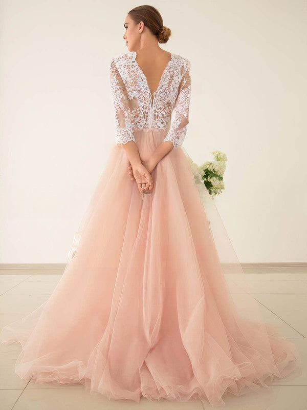 V-neck Tulle Ball Gown Wedding Dresses With Appliques Lace and Sweep Train