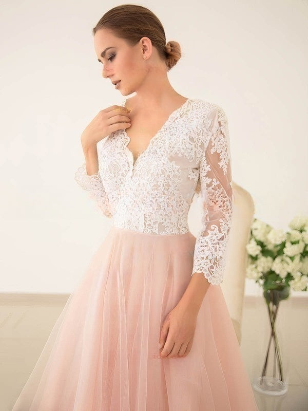 V-neck Tulle Ball Gown Wedding Dresses With Appliques Lace and Sweep Train