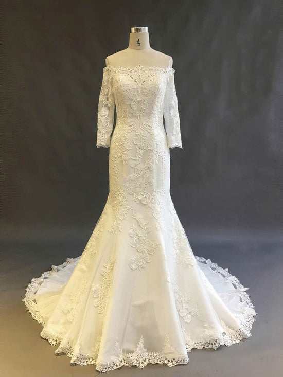 Mermaid Off-the-shoulder Tulle Court Train Wedding Dress With Appliques Lace