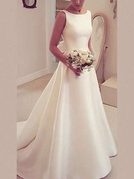 Satin Sweep Train Wedding Dress with Bow ¨C Ball Gown Scoop Neck