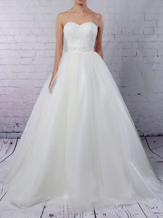 Sweetheart Tulle Sweep Train Wedding Dress with Sashes/Ribbons