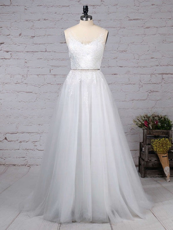 V-Neck Tulle Sweep Train Wedding Gown with Appliques Lace