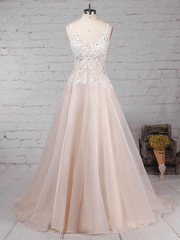 V-Neck Tulle Sweep Train Wedding Dress With Appliques Lace