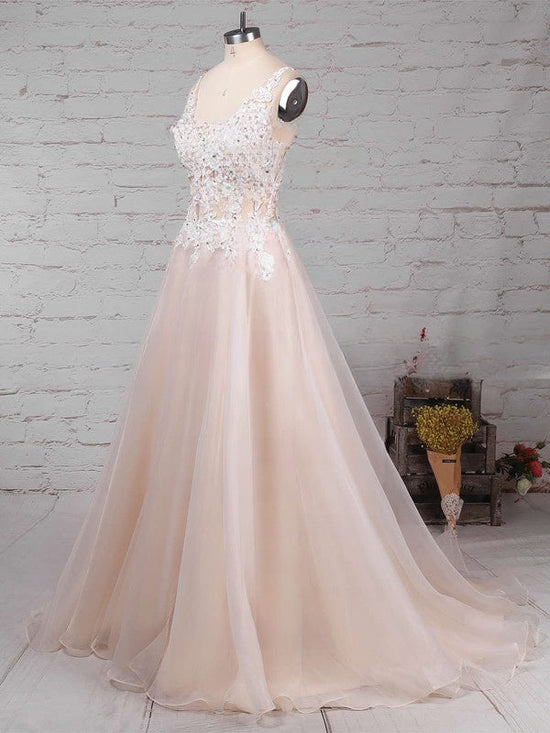 V-Neck Tulle Sweep Train Wedding Dress With Appliques Lace