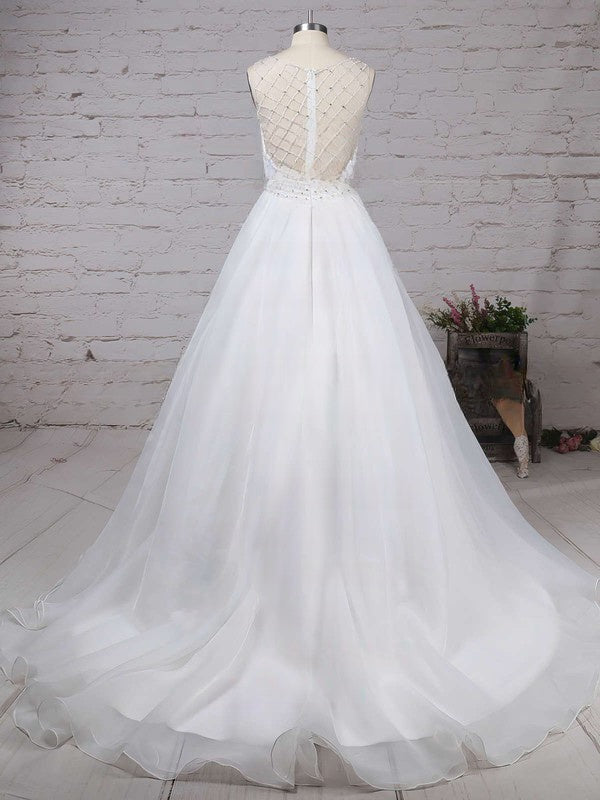 Organza Ball Gown V-neck Wedding Dress With Pockets and Sweep Train