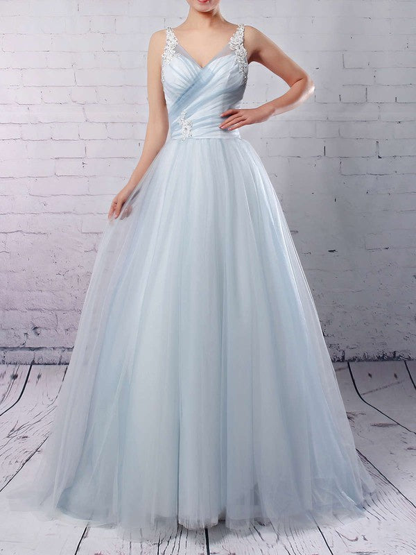 V-neck Tulle Sweep Train Wedding Dress with Appliques Lace for Ball Gown