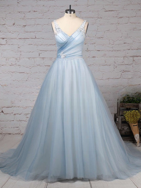 V-neck Tulle Sweep Train Wedding Dress with Appliques Lace for Ball Gown