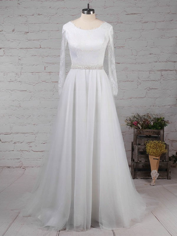 Gorgeous Lace Tulle Ball Gown Wedding Dress With Beading and Scoop Neckline