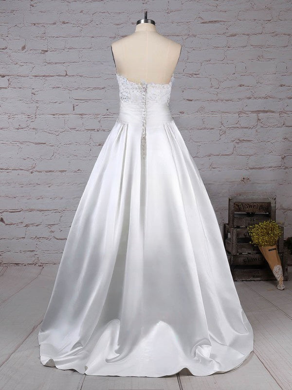 Sweetheart Satin Floor-length Wedding Dresses with Pockets - Ball Gown