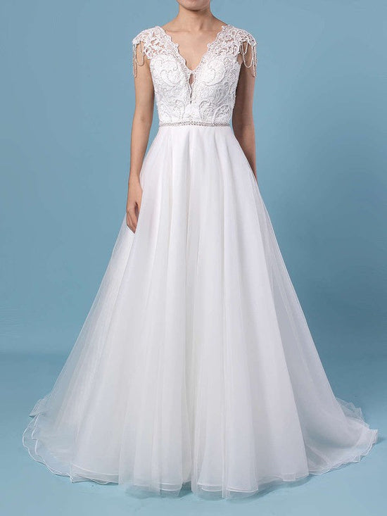 V-neck Tulle Sweep Train Wedding Dress With Appliques Lace for Ball Gowns