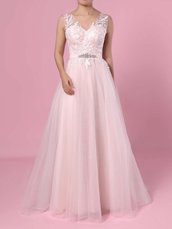 V-neck Tulle Ball Gown With Appliques Lace Sweep Train Wedding Dresses