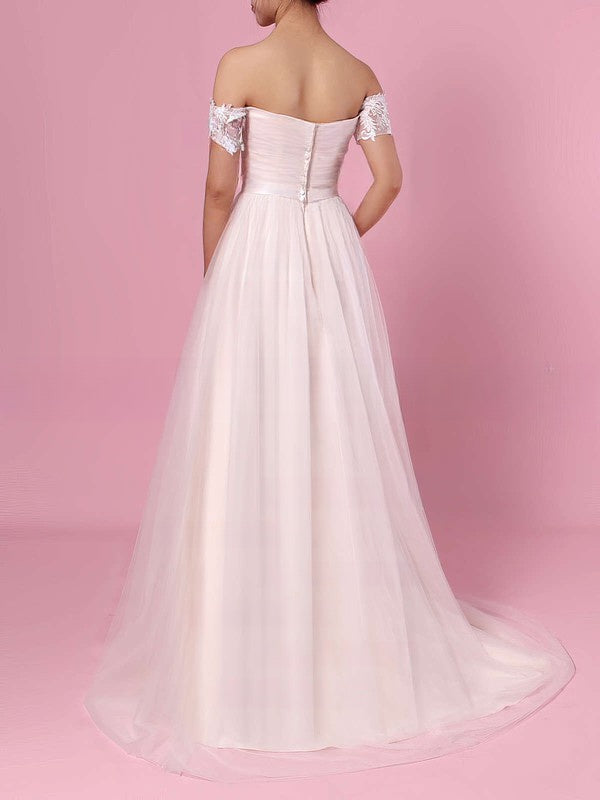 Lace Off-the-shoulder Ball Gown Tulle Sweep Train Wedding Dress