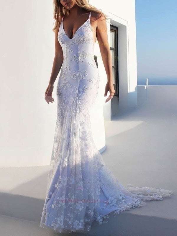 V-Neck Lace Trumpet/Mermaid Wedding Dress with Sweep Train