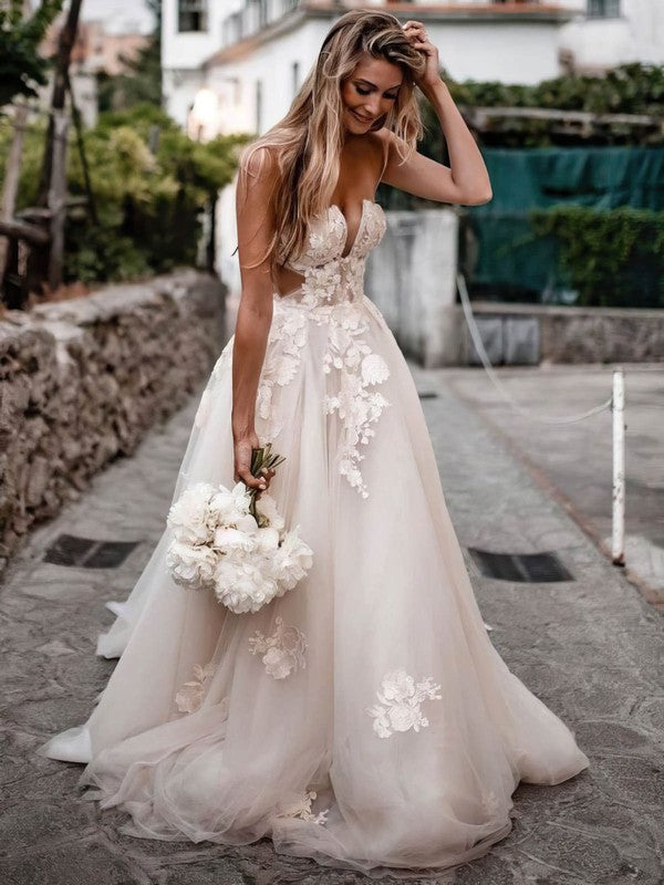 V-neck Ball Gown Tulle Wedding Dress With Appliques Lace Sweep Train