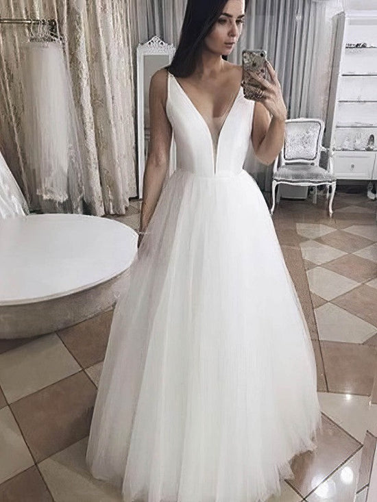 V-neck Tulle Ball Gown Floor-length Wedding Dress