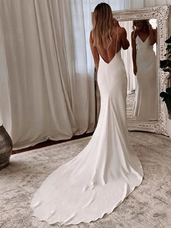 V-neck Chiffon Trumpet/Mermaid Wedding Dress with Sweep Train