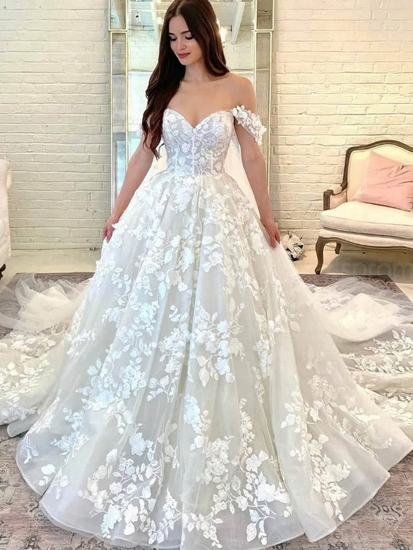 Elegant Off-the-shoulder Ball Gown Wedding Dress with Tulle Court Train and Appliques Lace