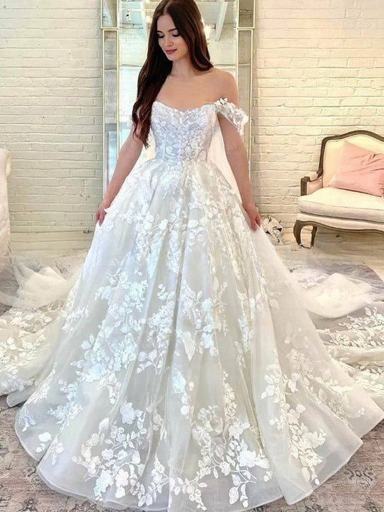 Elegant Off-the-shoulder Ball Gown Wedding Dress with Tulle Court Train and Appliques Lace