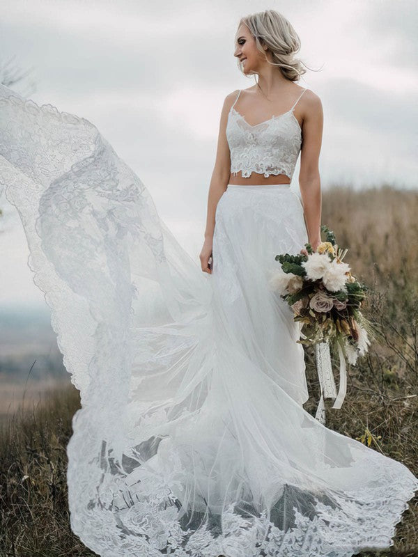 A-line V-neck Tulle Wedding Dress With Appliques Lace and Court Train