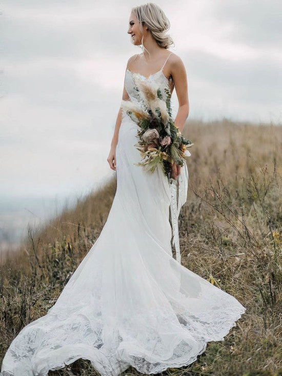 A-line V-neck Tulle Wedding Dress With Appliques Lace and Court Train