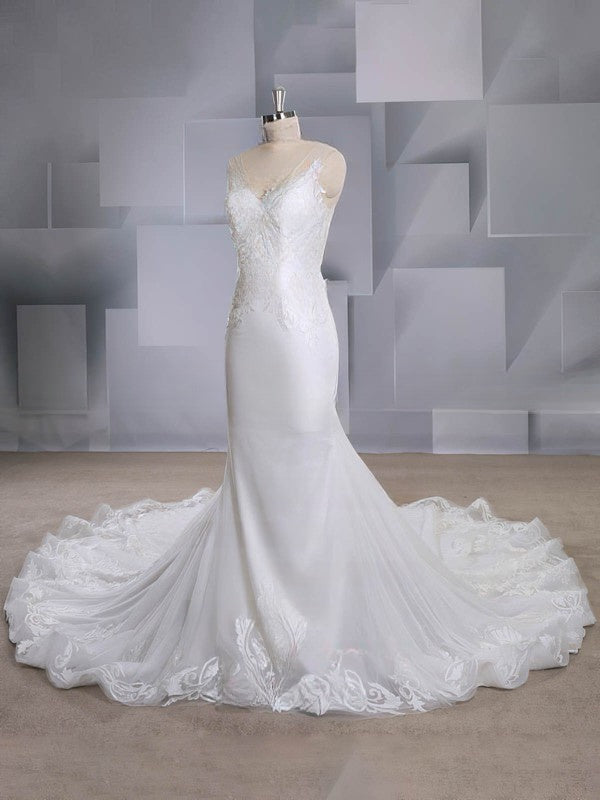 Mermaid V-neck Tulle Wedding Dress With Appliques Lace