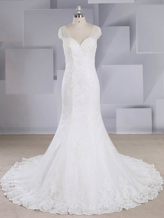 Elegant Trumpet/Mermaid V-neck Tulle Sweep Train Wedding Dress With Beading