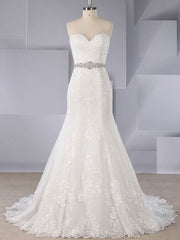 Beautiful Trumpet/Mermaid Sweetheart Tulle Wedding Dress with Appliques Lace